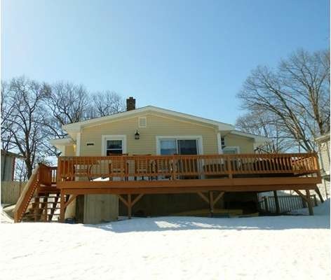114 Lake Shore Dr, East Weymouth, MA 02189 - photo 1