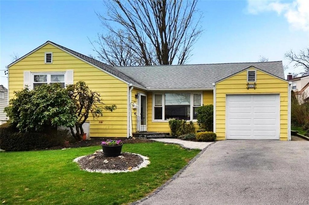 259 Croydon Rd, Yonkers, NY 10710 - photo 1