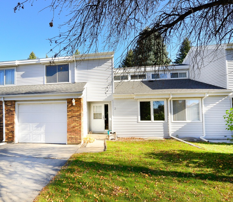 2 Vail Cir, Grand Forks, ND 58201 - photo 1