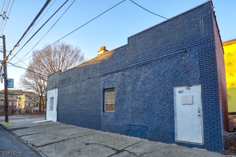 820 S 15th St, Newark, NJ 07108 - photo 1