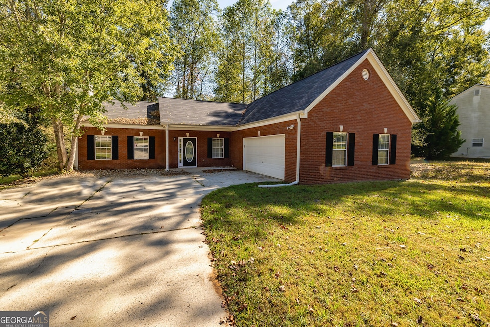 224 Autumn Ridge Dr, Griffin, GA 30224 - photo 1