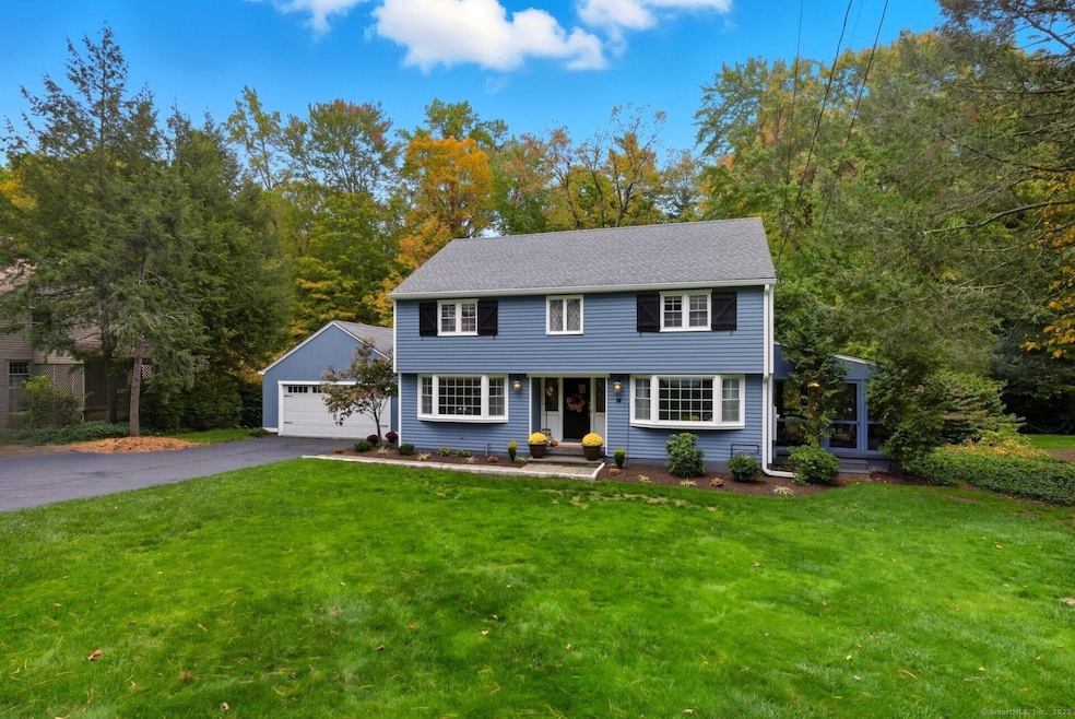 14 Cedar Ledge Rd, West Hartford, CT 06107 - photo 1