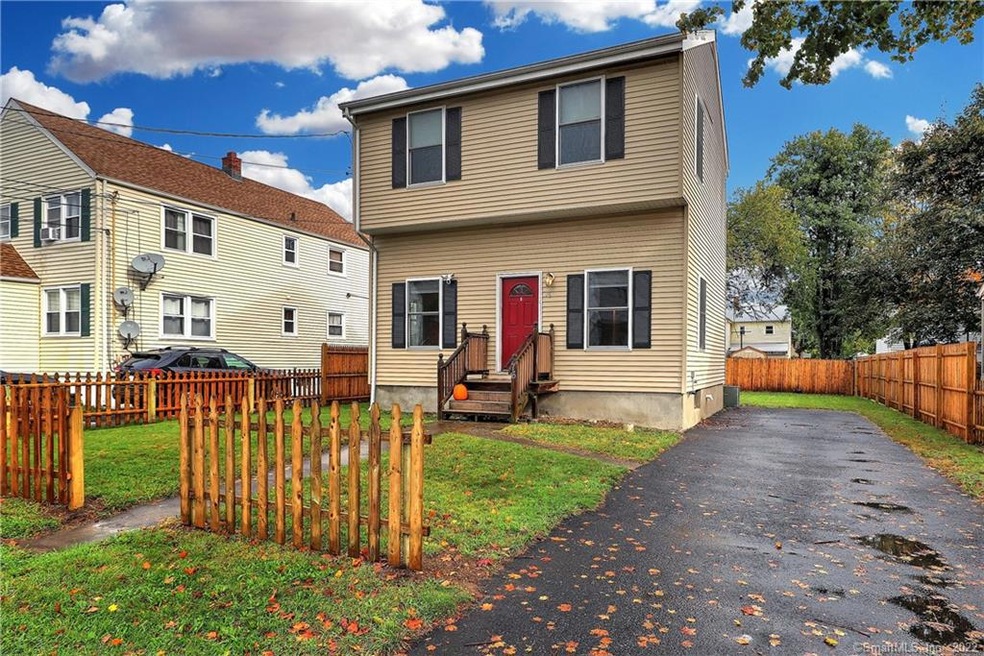 76 Yarwood St, Stratford, CT 06615 - photo 1