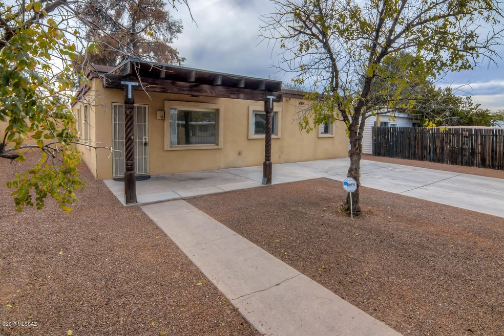 4656 E 14th St, Tucson, AZ 85711 - photo 1