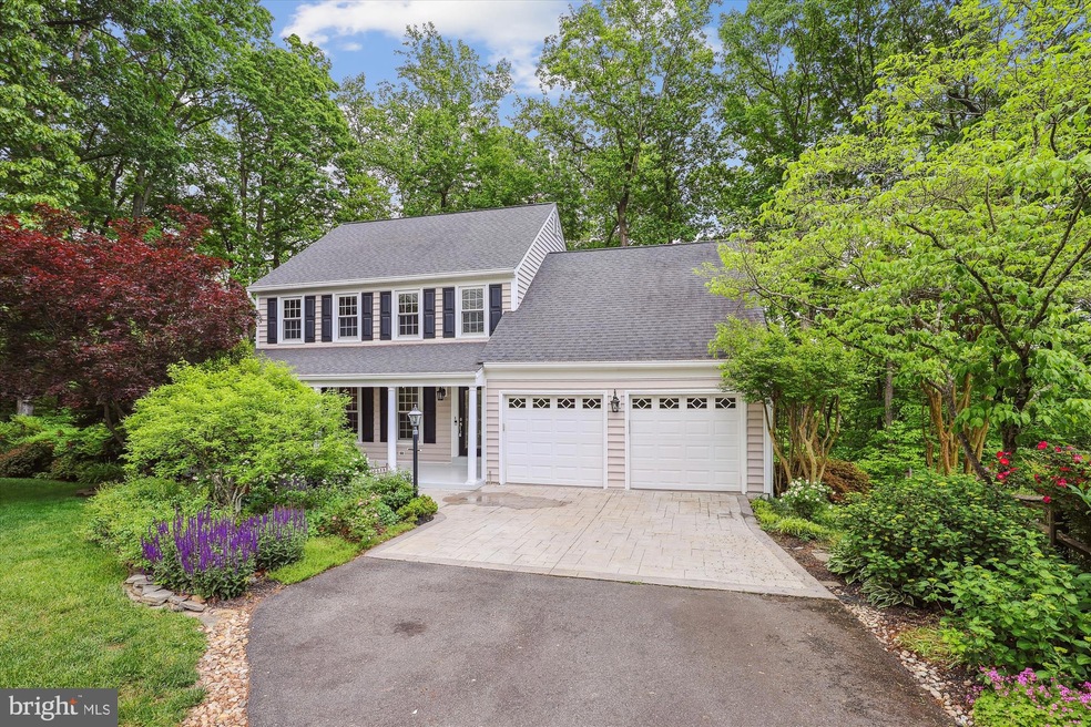 15539 Barrington Place, Dumfries, VA 22025 - photo 1