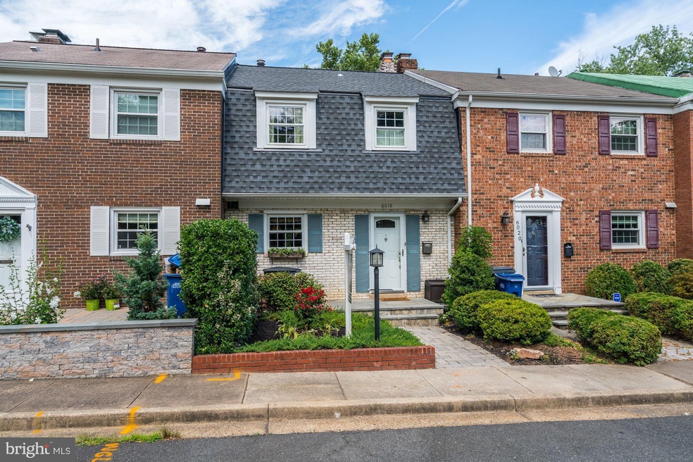 6018 Hardwick Place, Falls Church, VA 22041 - photo 1