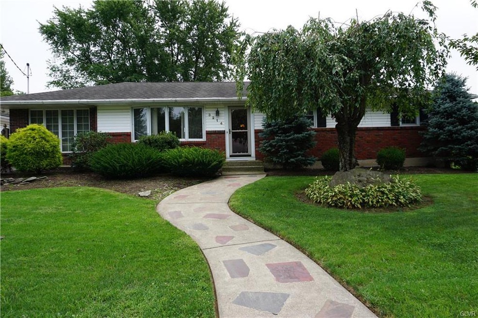 3214 Division St, Easton, PA 18045 - photo 1