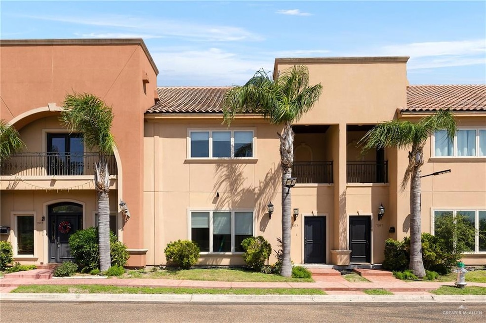 7027 N 3rd St, McAllen, TX 78504 - photo 1