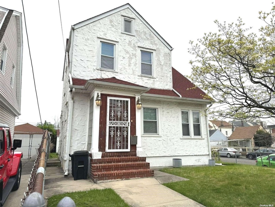 89-51 205th St, Jamaica, NY 11423 - photo 1