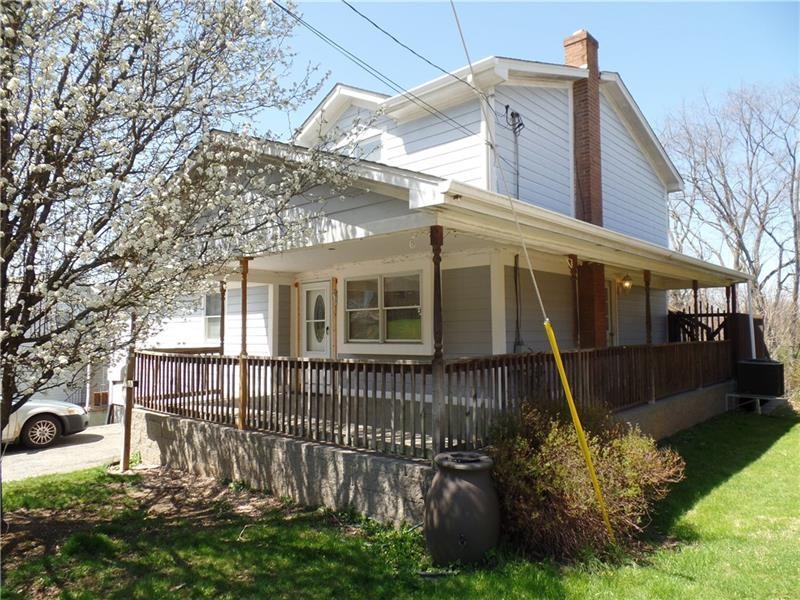 Welcome to 1710 Ohio Avenue! Notice the large cove