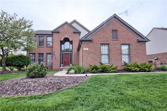 Welcome to 385 Innsbrook Drive!