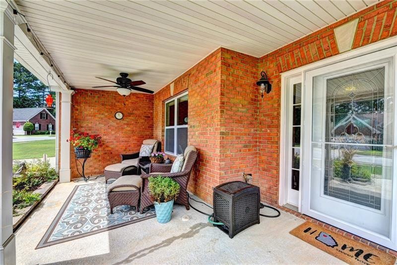 1940 Heatherton Rd, Dacula, GA 30019 - photo 1