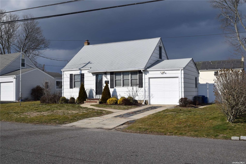 163 Van Buren St, West Babylon, NY 11704 - photo 1