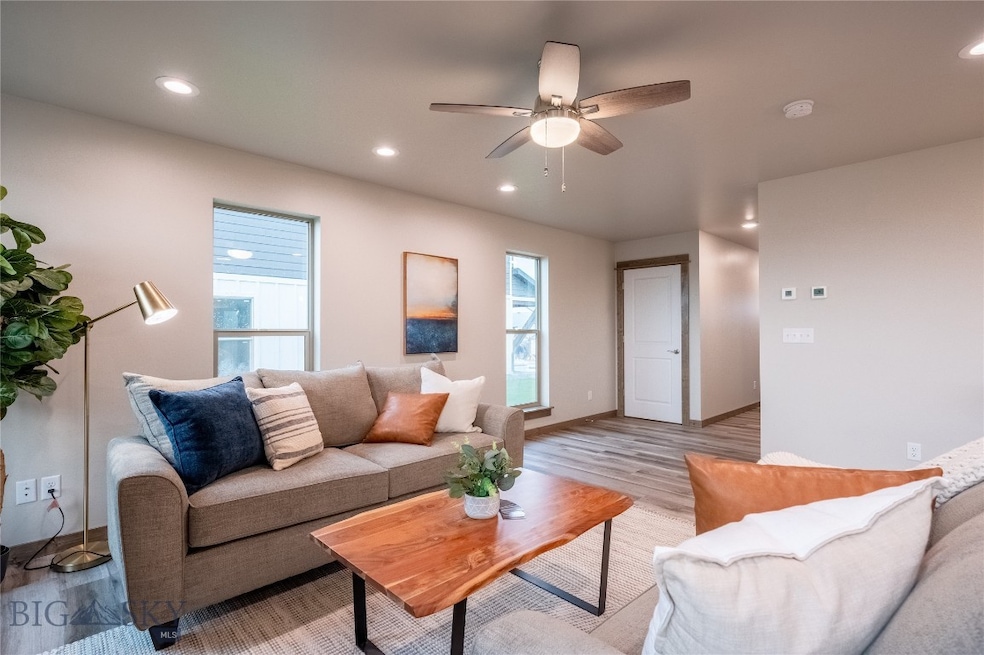 Similar home finishes may vary.
