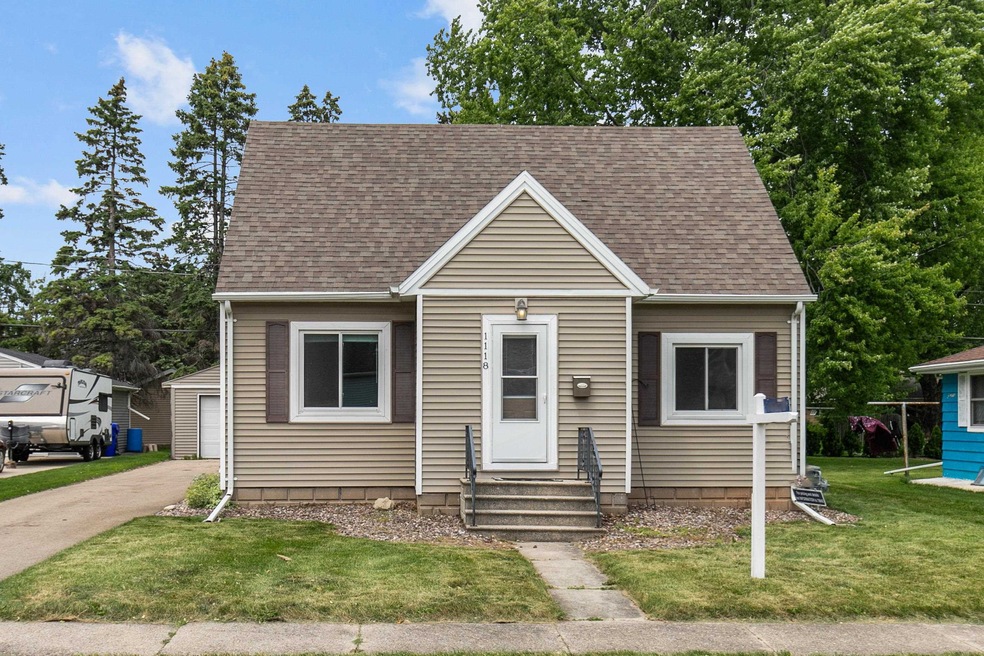 1118 W Grant St, Appleton, WI 54914 - photo 1