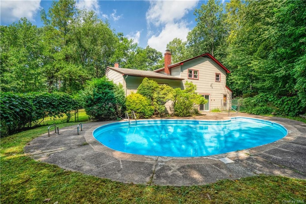 11 Beckett Ct, Monsey, NY 10952 - photo 1