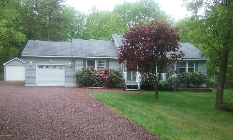 277 Mountain View Dr, Jim Thorpe, PA 18229 - photo 1