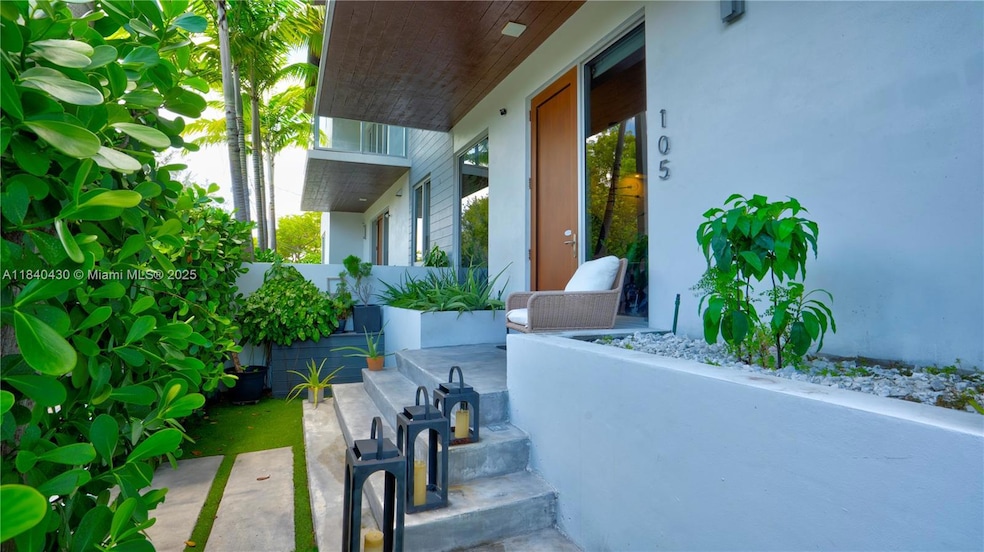 545 SW 11th St unit 105, Miami, FL 33129 - photo 1