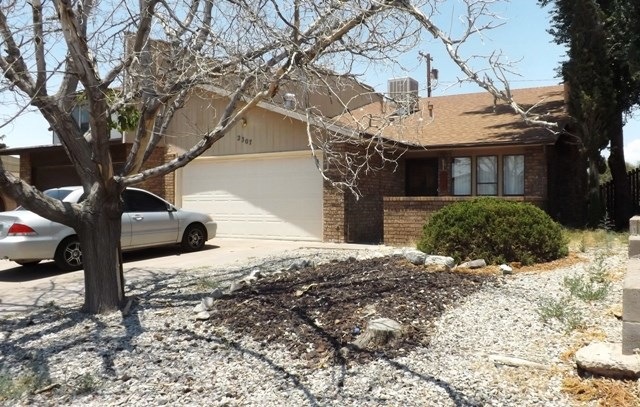 2307 Nevada Dr, Alamogordo, NM 88310 - photo 1