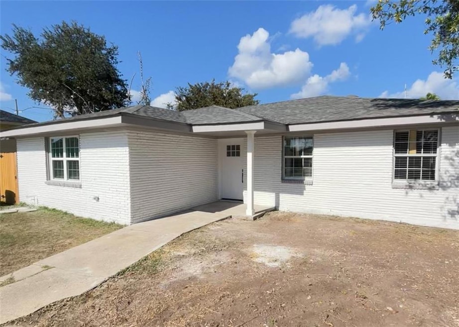 10115 Seawood St, New Orleans, LA 70127 - photo 1