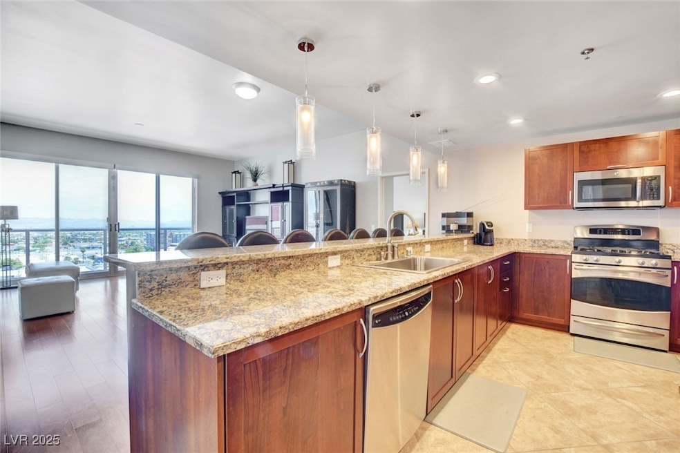 The Ogden unit 1016, Las Vegas, NV 89101 - photo 1