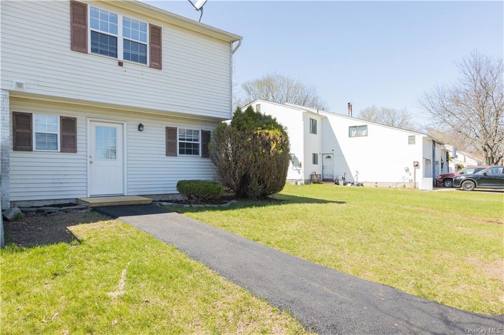 41 Albacon Rd, Nanuet, NY 10954 - photo 1