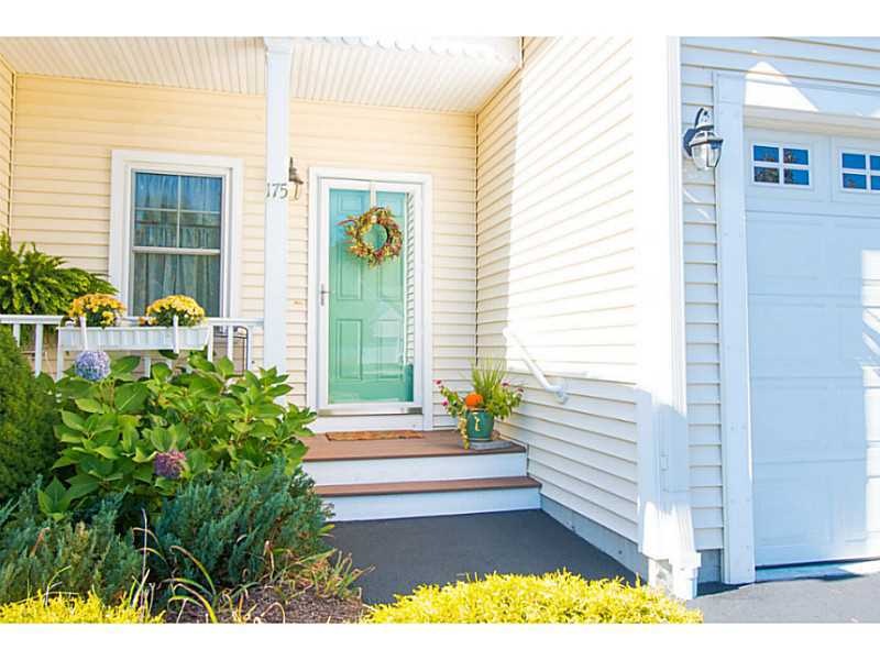 175 Southwinds Dr unit 12, Wakefield, RI 02879 - photo 1