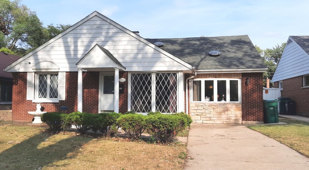 1001 Norfolk Ave, Westchester, IL 60154 - photo 1