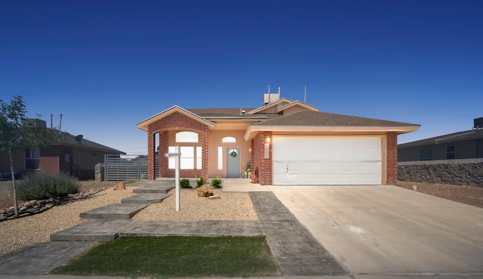 749 Maravillas St, El Paso, TX 79928 - photo 1