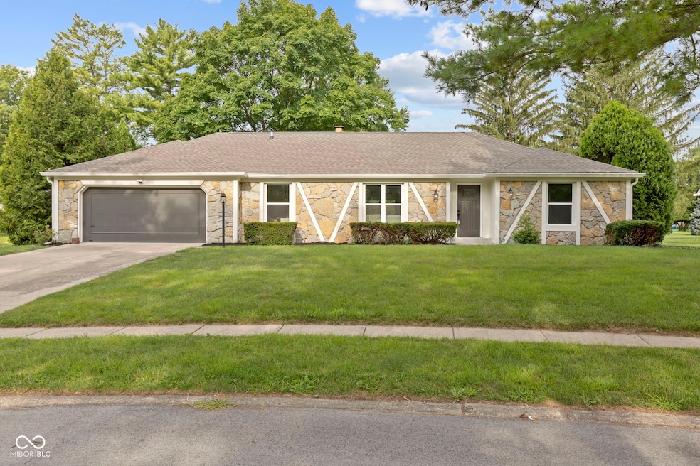 11830 N Gray Rd, Carmel, IN 46033 - photo 1