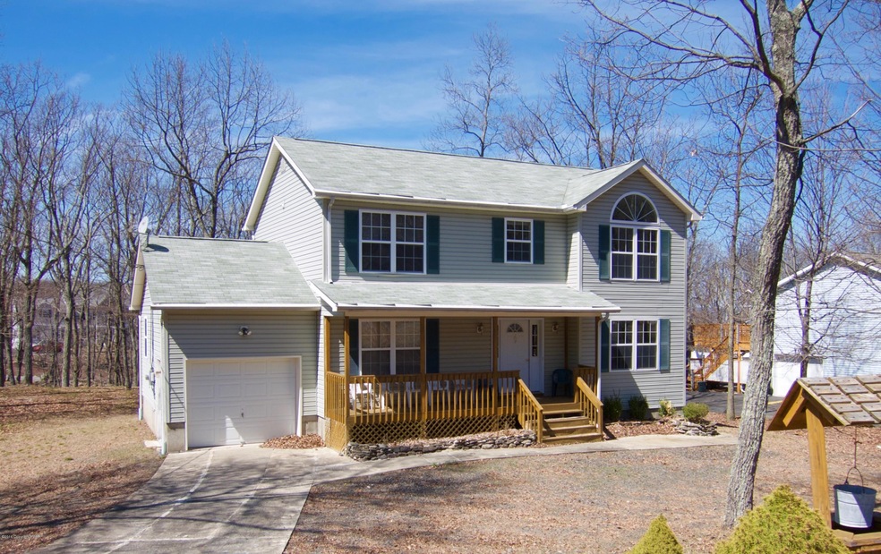 7127 Glenwood Dr, East Stroudsburg, PA 18301 - photo 1