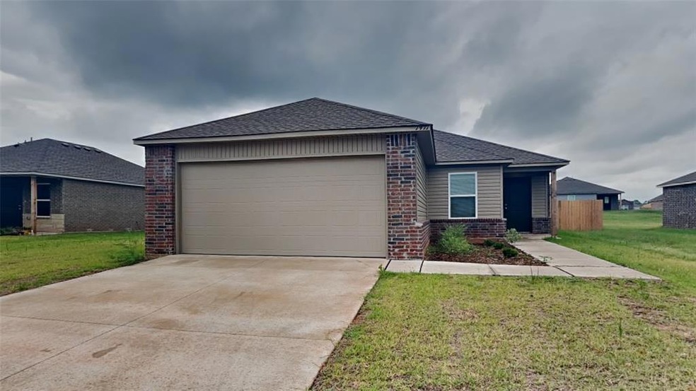 1411 Madison Ave, Shawnee, OK 74804 - photo 1