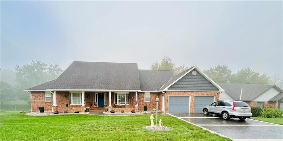 Pending $549,900 • Co-Listing Agent