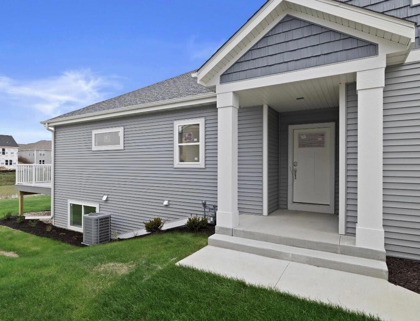 1568 Weston Ridge