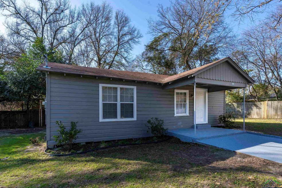 920 N 2nd St, Longview, TX 75601 - photo 1