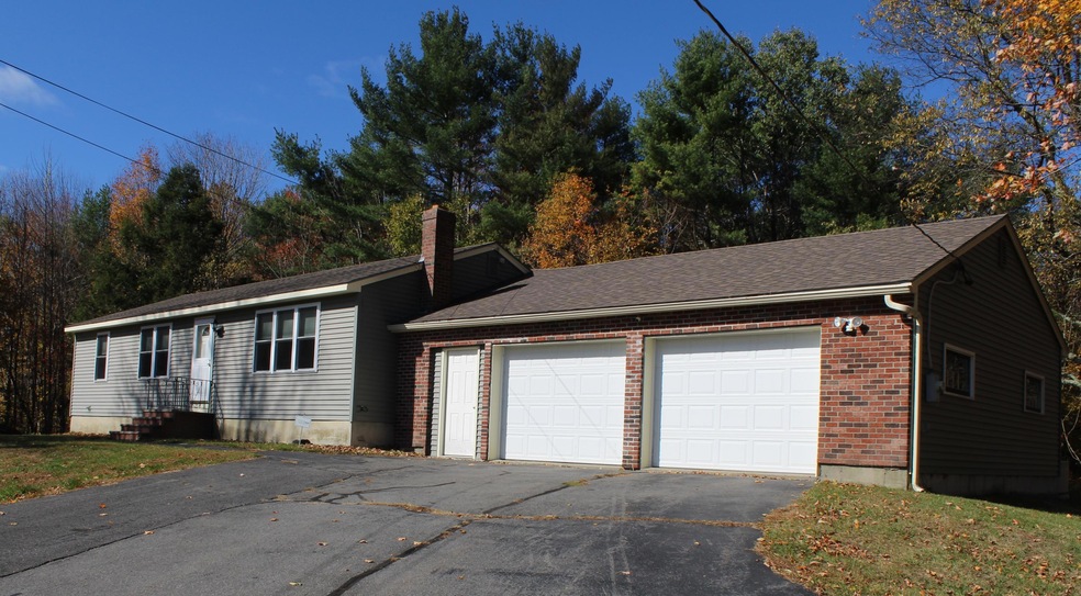 286 Notch Rd, Skowhegan, ME 04976 - photo 1