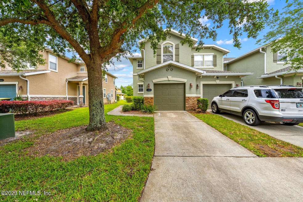 8867 Inlet Bluff Dr, Jacksonville, FL 32216 - photo 1