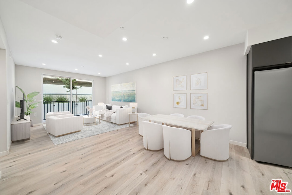 1051 S Corning St unit 103, Los Angeles, CA 90035 - photo 1