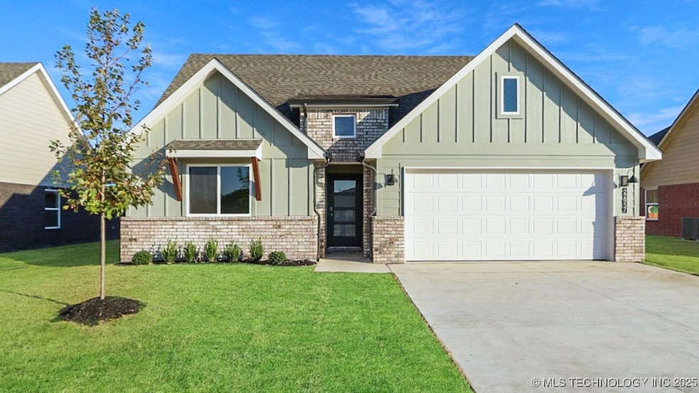 22937 E 106th Place S, Broken Arrow, OK 74014 - photo 1