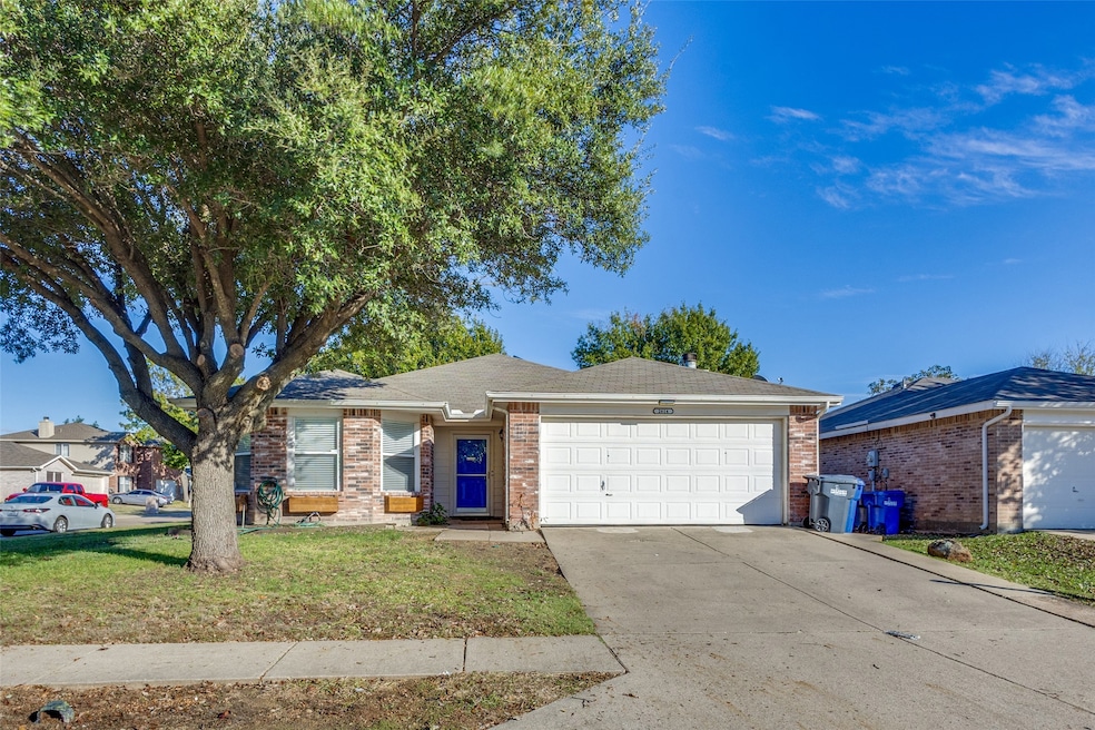 2614 Hidden Valley Dr, McKinney, TX 75071 - photo 1