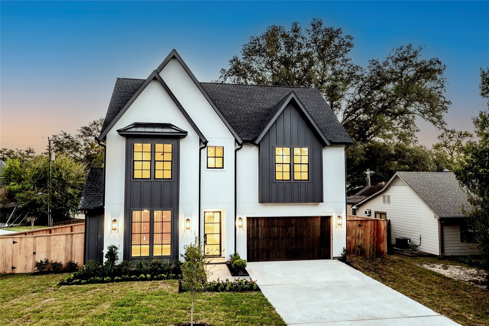 1003 W 42nd St, Houston, TX 77018 - photo 1