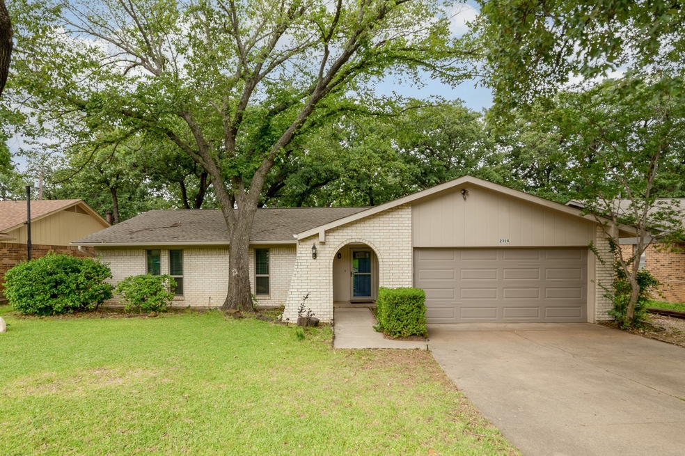 2314 Jacqueline Dr, Denton, TX 76205 - photo 1