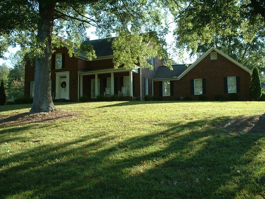 1420 Thrasher Hills Dr NE, Dalton, GA 30721 - photo 1