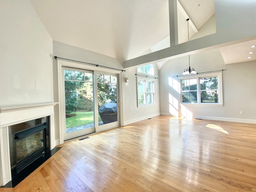 8 Courtyard Place unit 8, Lexington, MA 02420 - photo 1