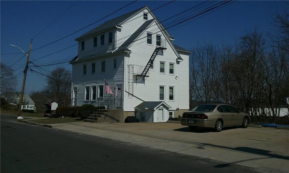 156 Yeoman Ave, Cranston, RI 02920 - photo 1