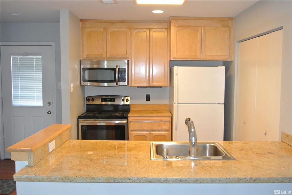 1021 Bradley Square, Sparks, NV 89434 - photo 1