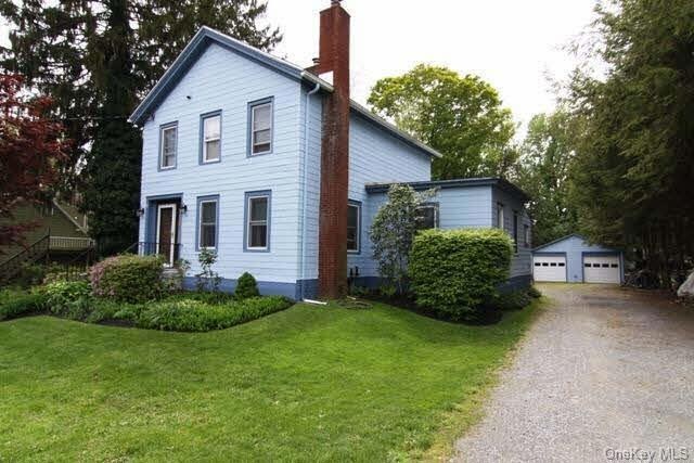 117 Old Post Rd N unit 1, Red Hook, NY 12571 - photo 1