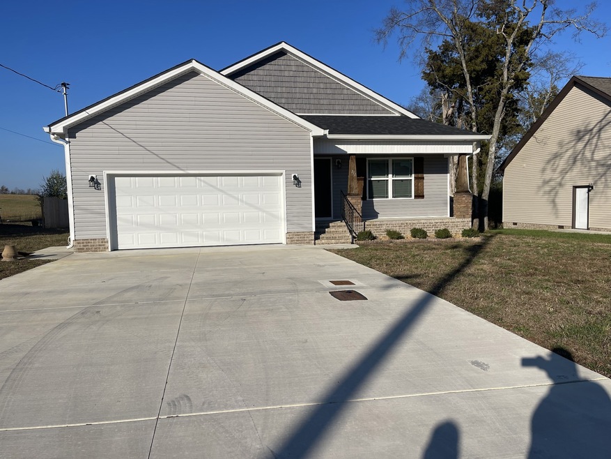 111 Blue Grass Dr, Shelbyville, TN 37160 - photo 1