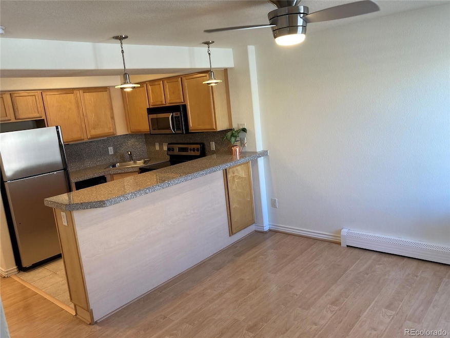 For Rent $1,250/month