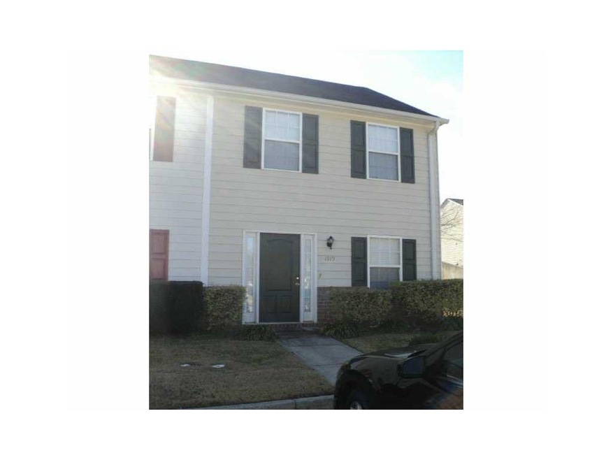 Exterior Front. END UNIT CLOSE TO ENTRANCE